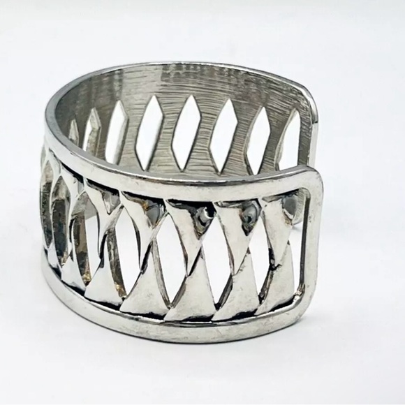 Lia Sophia "Shockwave" Sterling Silver Individual Twisted Slats Cuff Bracelet - Picture 4 of 4
